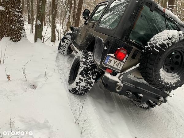 Jeep Wrangler 4.0 Sport - 36