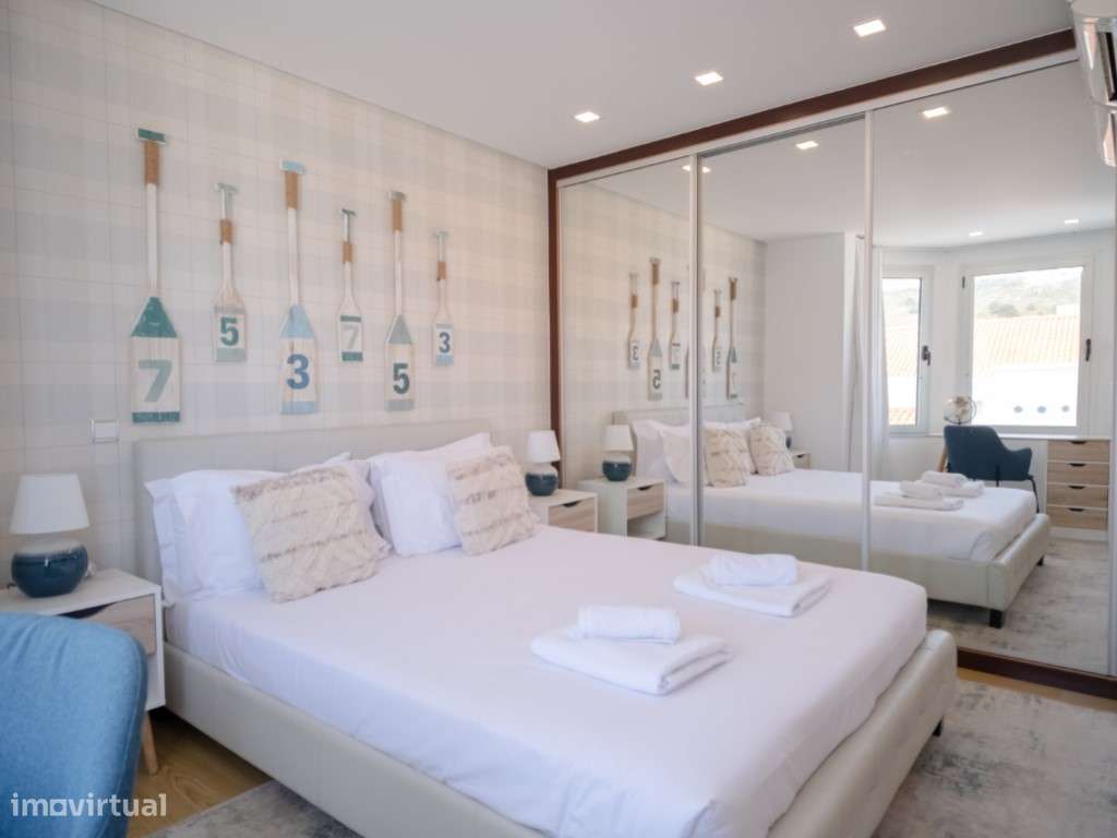 Apartamento T2 com Rooftop e Vista de 360º na Melhor Localização da...-26