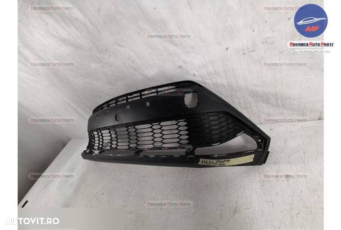 Grila Centrala Radiator Toyota CHR CH-R 2017 2018 2019 originala - 3