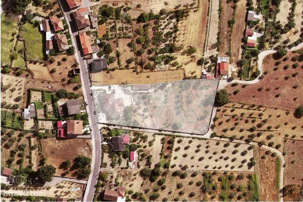 QUINTA com e casa histórica EM GRANITO com 743 m2 de construção e TERR - Grande imagem: 3/48