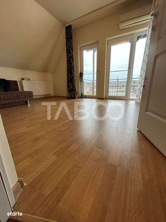 Vanzare apartament cu 2 camere decomandate cu parcare in vila Iris - Imagine principală: 1/8