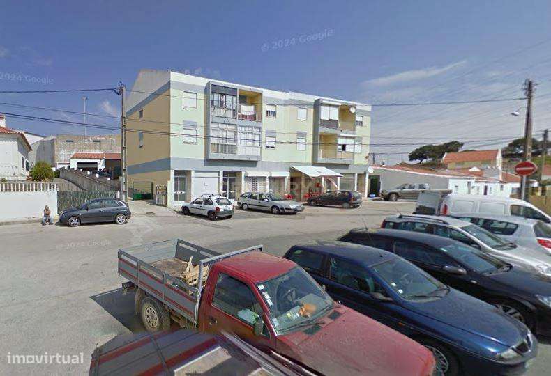 Loja em Moninhos, Loures com Excelente Luz Natural e Segurança - Grande imagem: 5/9