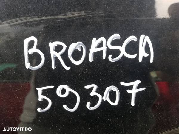 Broasca usa dreapta fata Mazda 2 An 2008 2009 2010 2011 2012 - 2