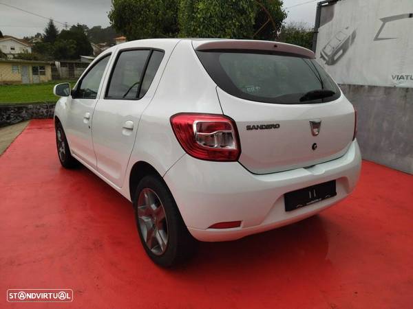 Dacia Sandero 1.5 dCi Confort - 4