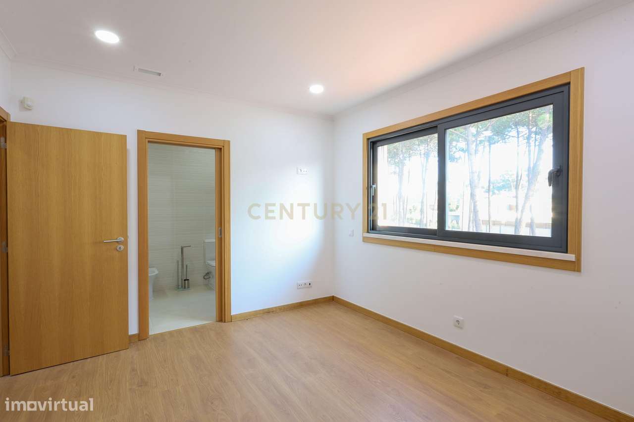 O Refúgio Perfeito no Pinhal da Verdizela – Um Ícone de Luxo, Sofistic-19