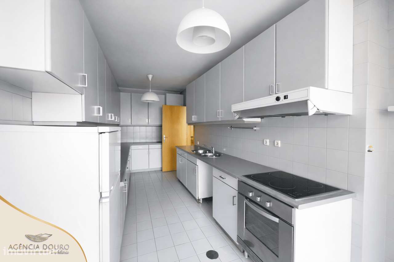 Apartamento T1 com varanda para arrendar na Foz do Douro, Porto - Grande imagem: 5/13