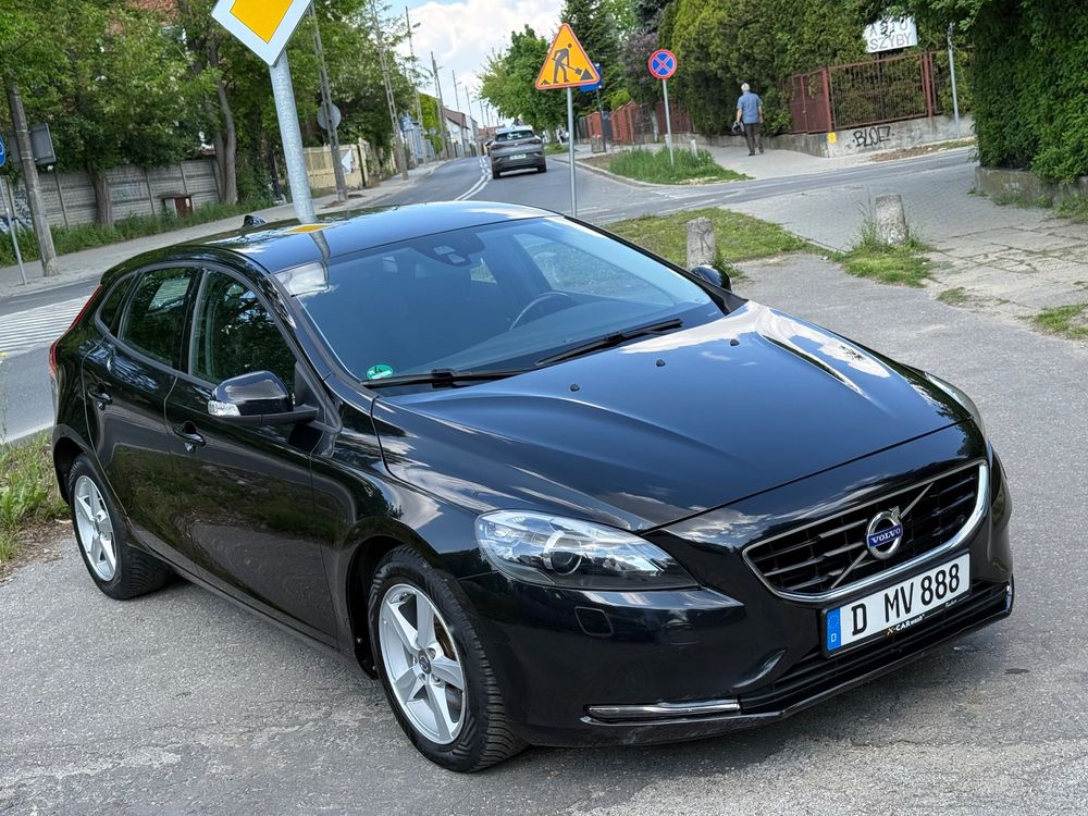 Volvo V40 II T2 You 2014