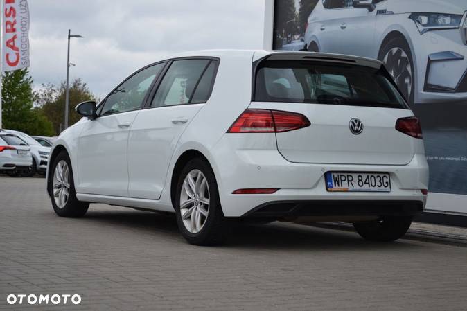 Volkswagen Golf - 2