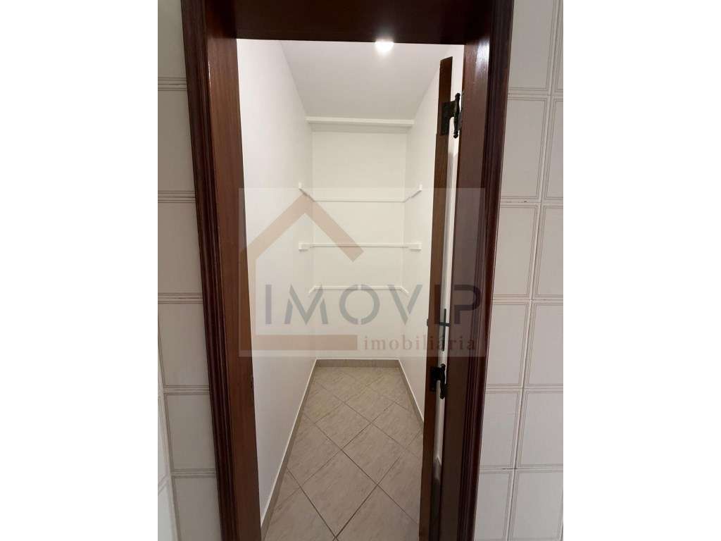 Apartamento T2 Pinhal Novo- zona central-8