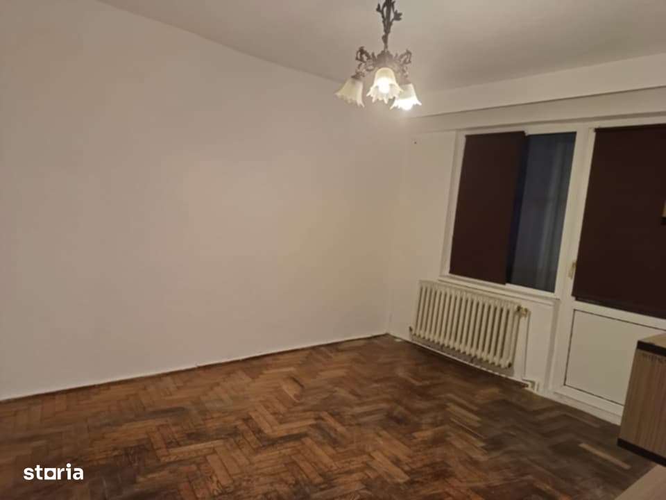 Apartament 2 camere, zona Casa Armatei - locuibil, pret decent! - Imagine principală: 5/6