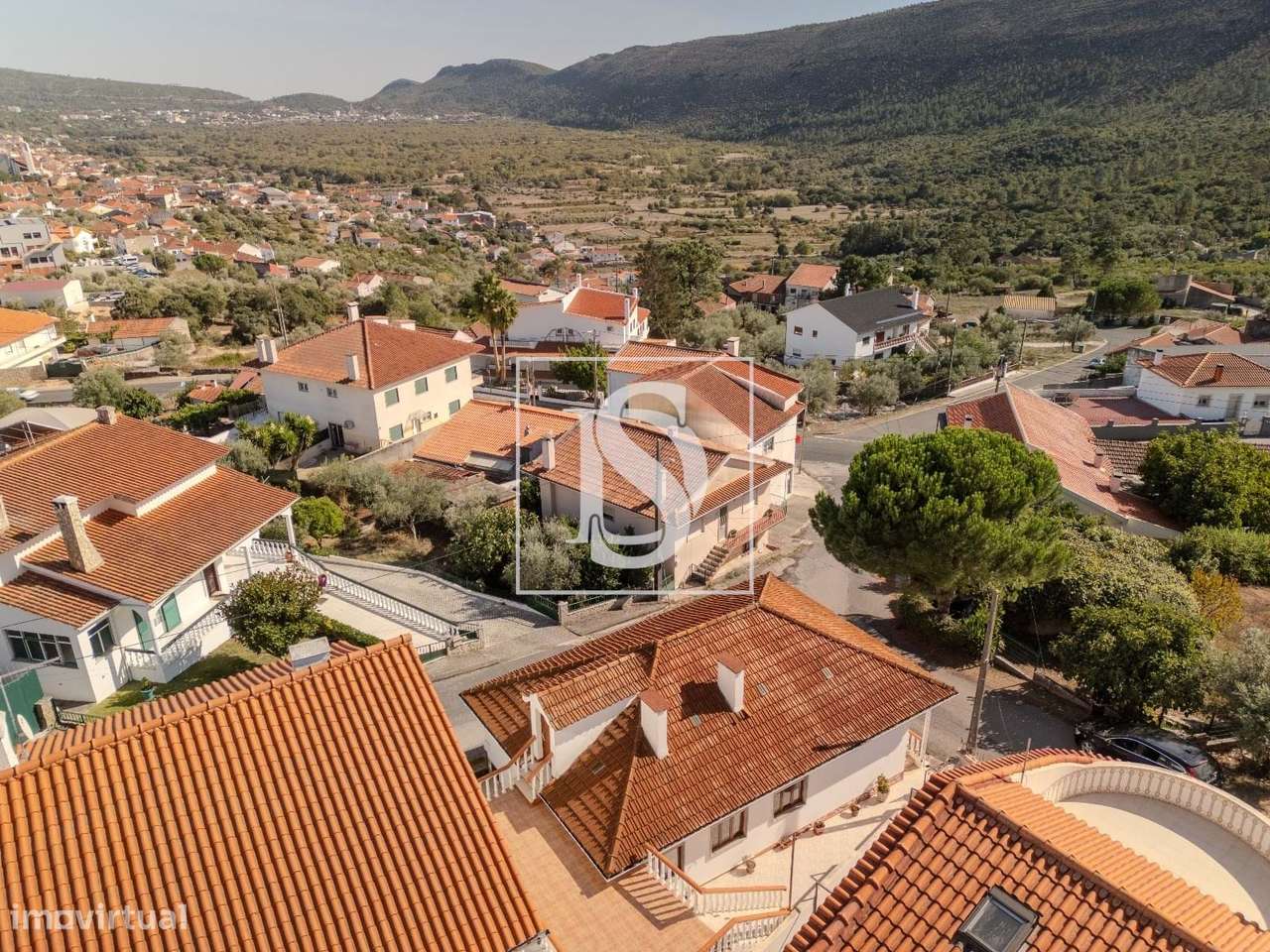 Moradia T3 em Mira de Aire – Equilíbrio entre o essencial e a tranquil - Grande imagem: 2/35