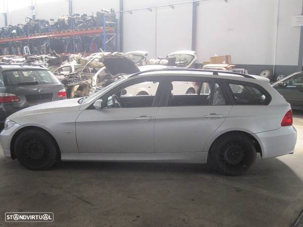 BMW 318d Touring E91 143cv xenon 2008 para peças - 2