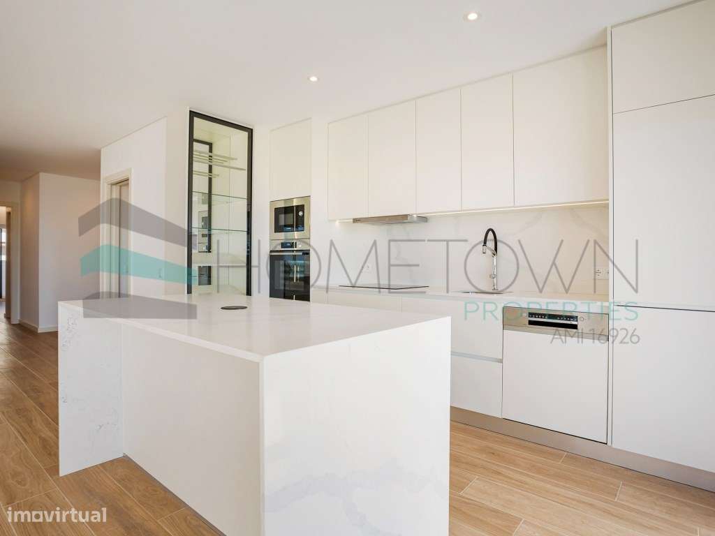 Apartamento T2 - Frente Mar, Quarteira-5