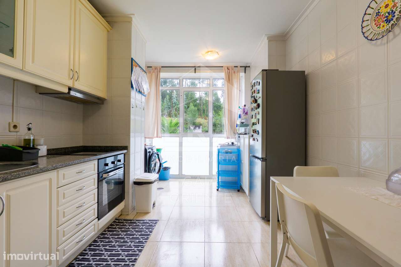 Apartamento T2+1 com Garagem em Grijó-9