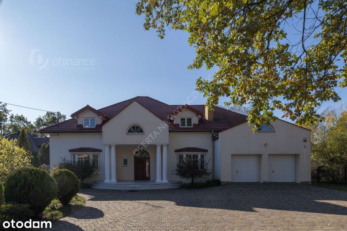 Salon z kuchnią, 8 sypialni, 443,70m2, garaż!-1