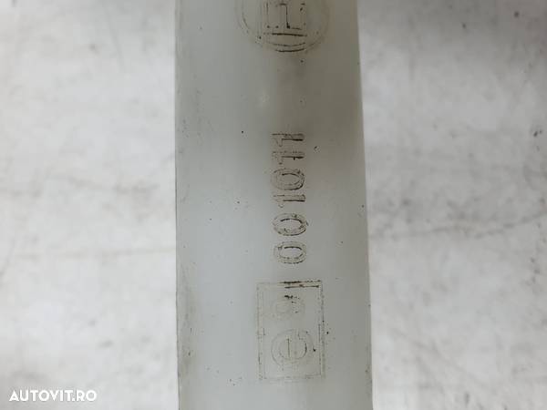 Gat de umplere vas lichid parbriz e9001011 Nissan Qashqai 1 J10  [din 2007 pana  2010] - 3