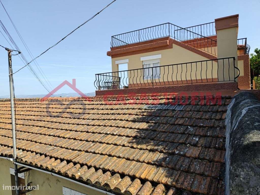 5 Moradias + Terreno em Loureiro - Peso da Régua-18