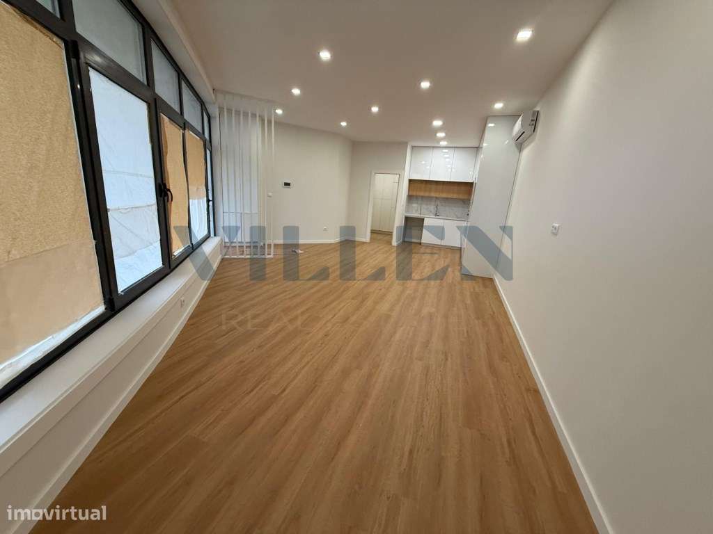 Apartamento T2 com Entrada Privativa e Garagem na Maia-1