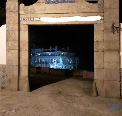 Loja / Estabelecimento Comercial T10 em Mangualde, Mesquitela e Cunha-1