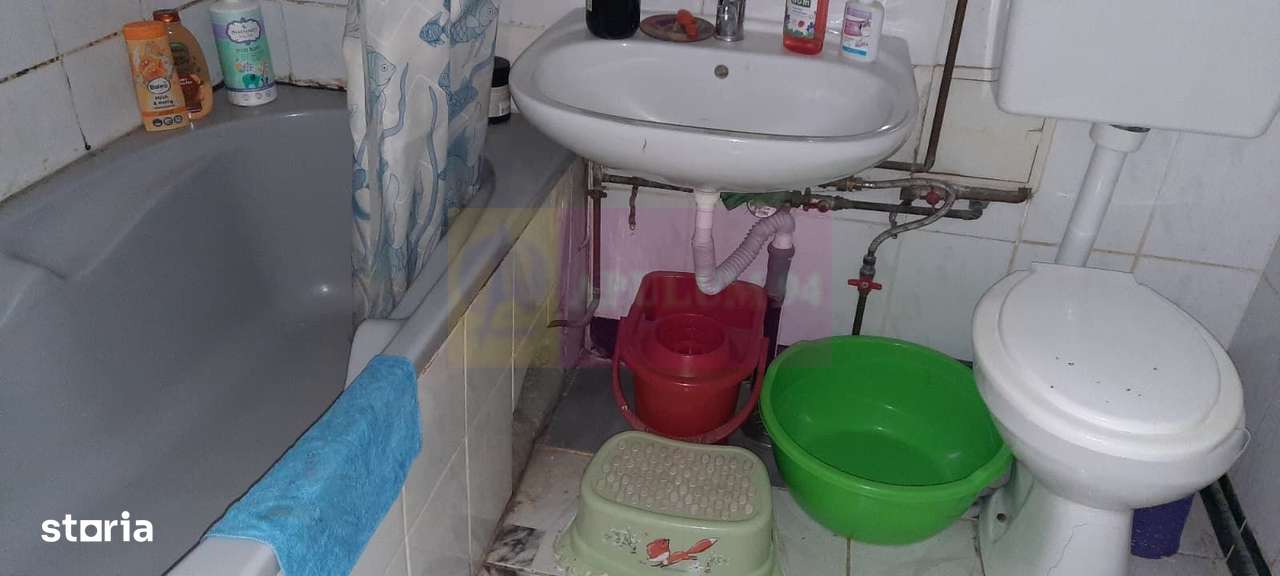 Vanzare apartament de 3 camere Dr Taberei-Valea Oltului - Imagine principală: 5/10