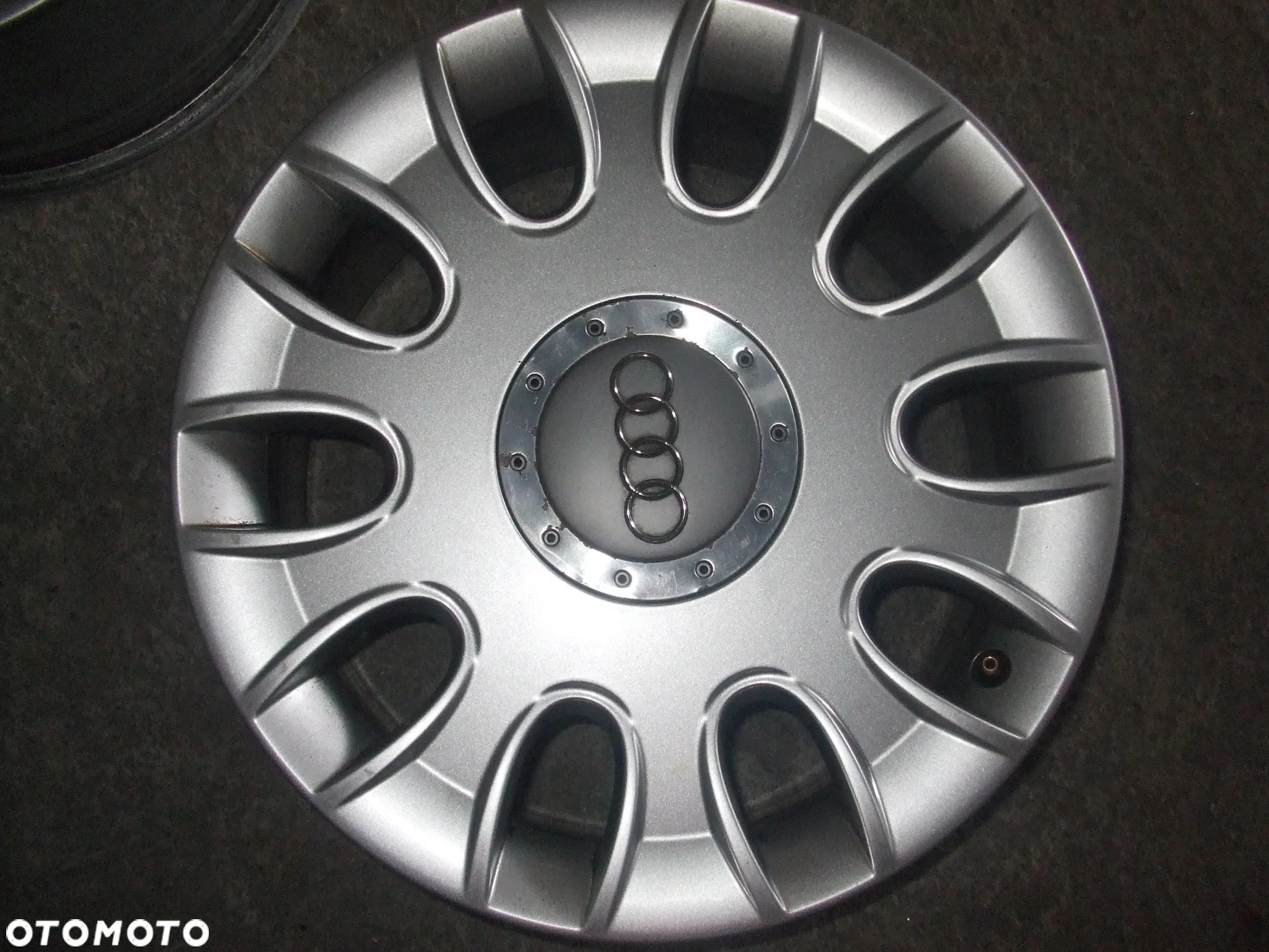 Felga aluminiowa Audi OE 8.0" x 17" 5x112 ET 43 - 4