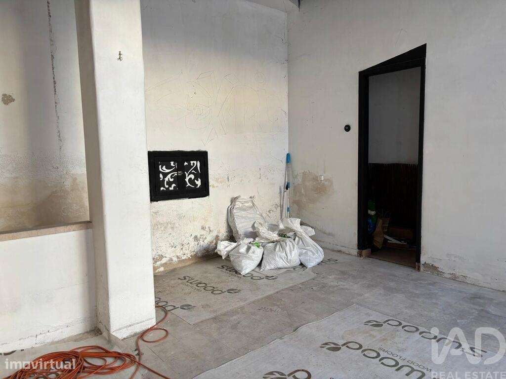 Loja / Estabelecimento Comercial em Arroios de 44,00 m2-10