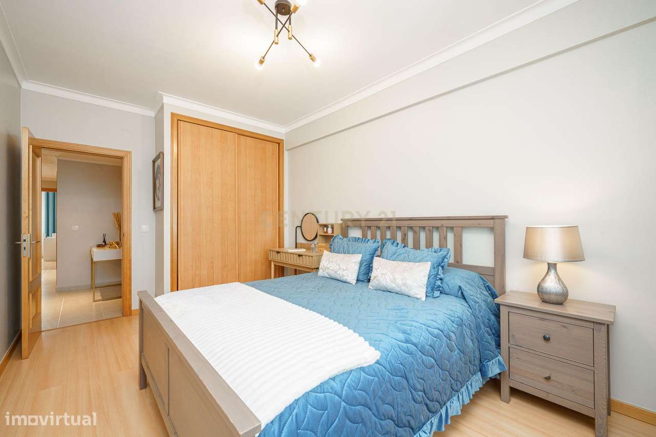 APARTAMENTO T3 COM ARRECADAÇÃO PARA VENDA EM S.SEBASTIÃO, SETÚBAL-7