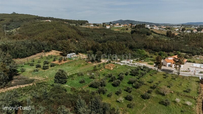 Terreno com ruina / Covilhã, Vales do Rio