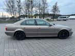 BMW Seria 5 530i - 12