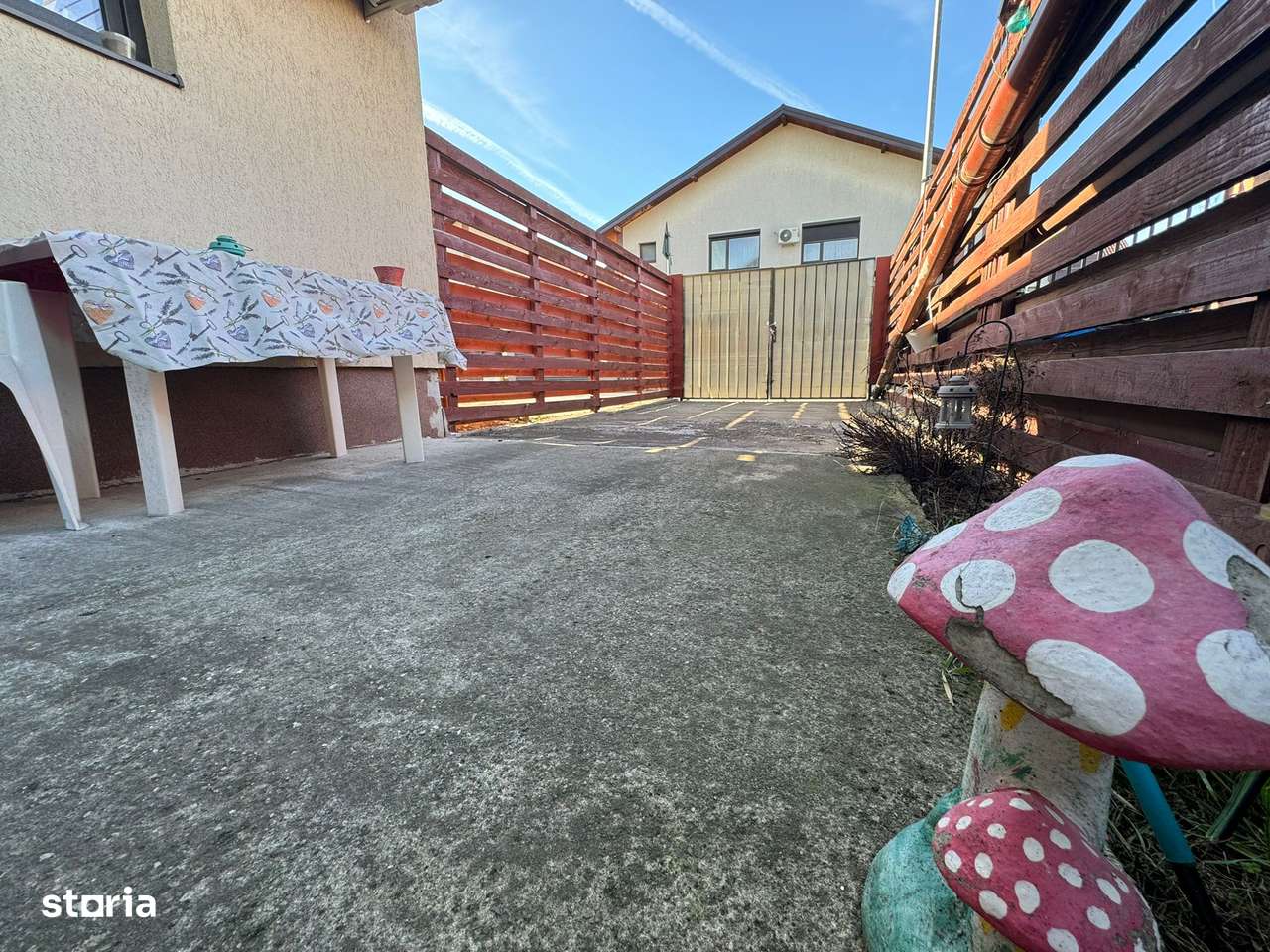 Casă tip capăt înșiruit – P+1+M, 4 camere – semi-mobilată și utilată - Imagine principală: 4/20