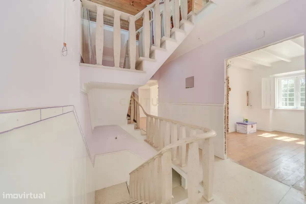 Quinta/Moradia na Póvoa de Santa Iria em Lote 2300m2-40