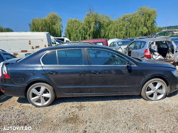 Usa dreapta fata Skoda Superb 2 Facelift 2014 Euro 5 DSG 2.0 TDI 16V motor CFFB 140 CP - 2