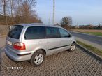 Ford Galaxy 1.9 TDI Ghia - 13