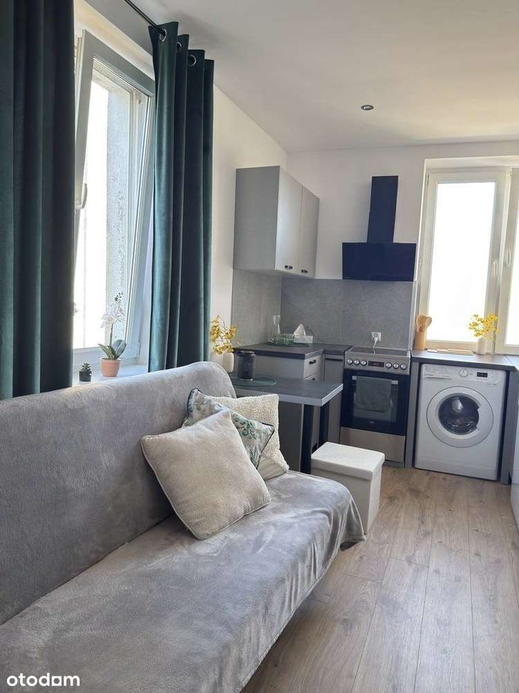 Umeblowana kawalerka do wprowadzenia!!!-0