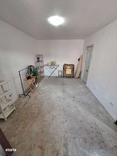 Garsoniera de vanzare la etaj intermediar la 5 min de Shopping City - Imagine principală: 4/8