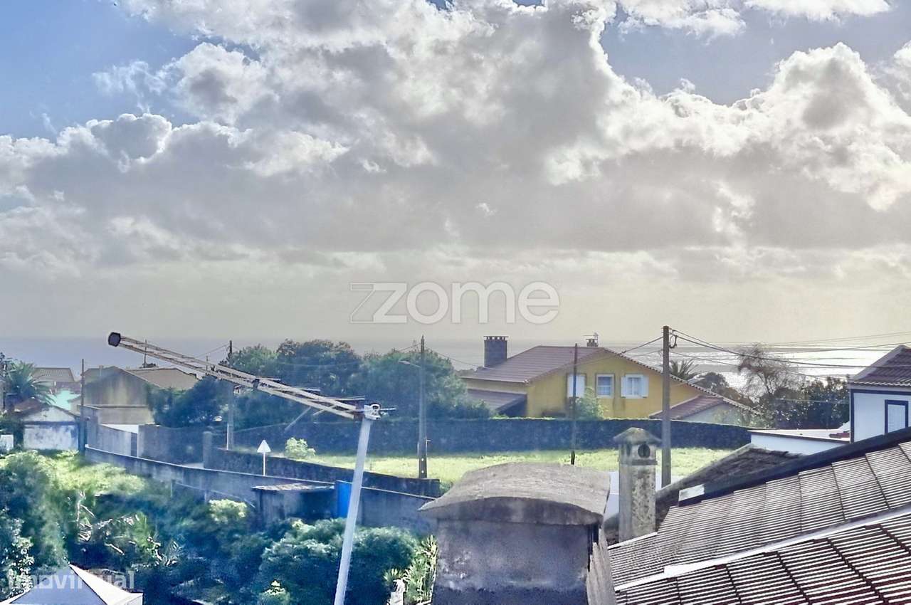 Moradia T3 com Terraço Vista Serra e Mar – Cabouco, Lagoa-28