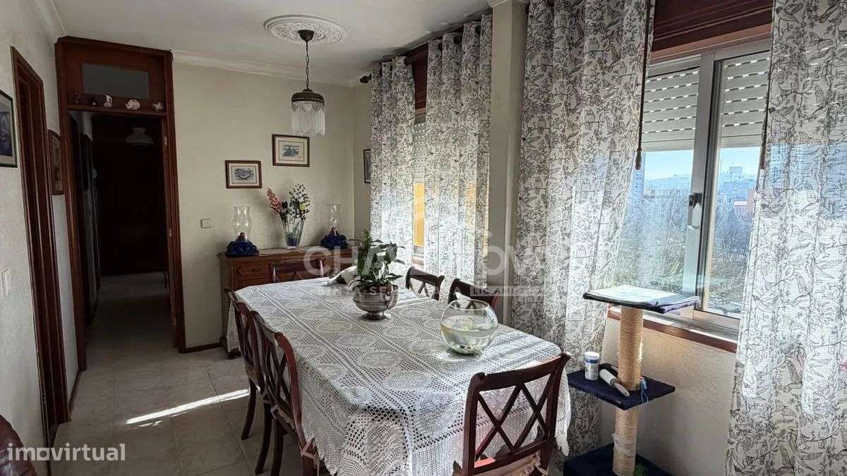 T3 c/ Varanda Marquisada, em Santa Marinha - Grande imagem: 5/17