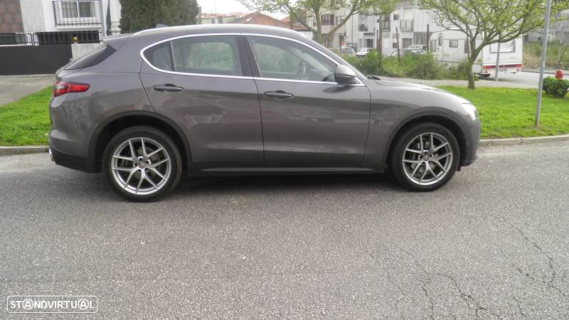 Alfa Romeo Stelvio 2.2 D Super AT8 Q4 - 2