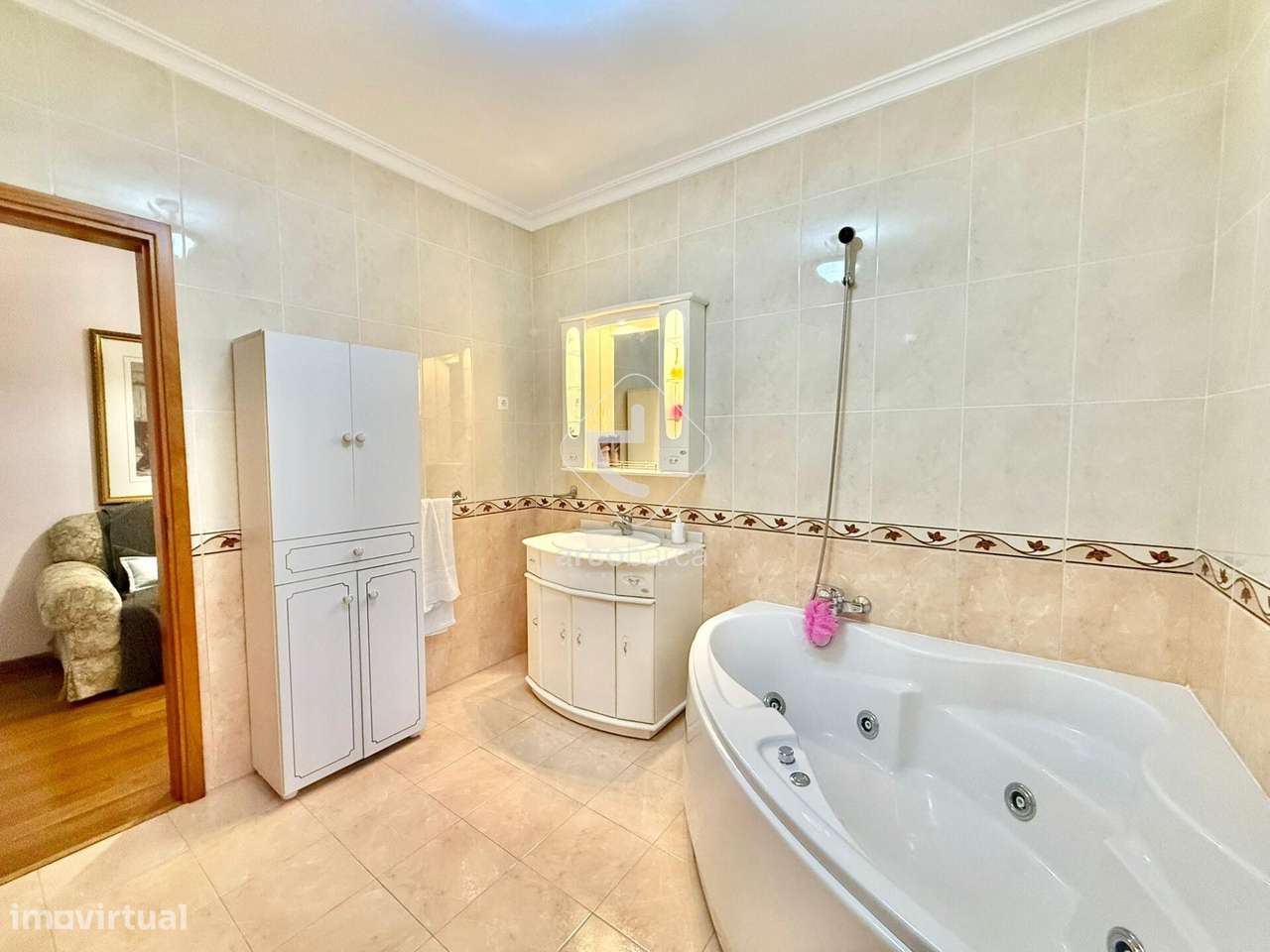 Moradia T4 com piscina - Arcos de Valdevez-33