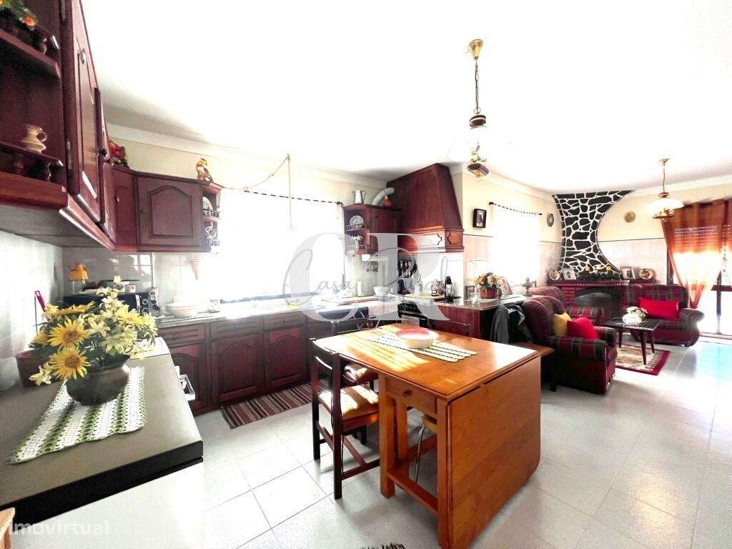 Excelente moradia térrea e independente com jardim em Arega - Figueiró-59