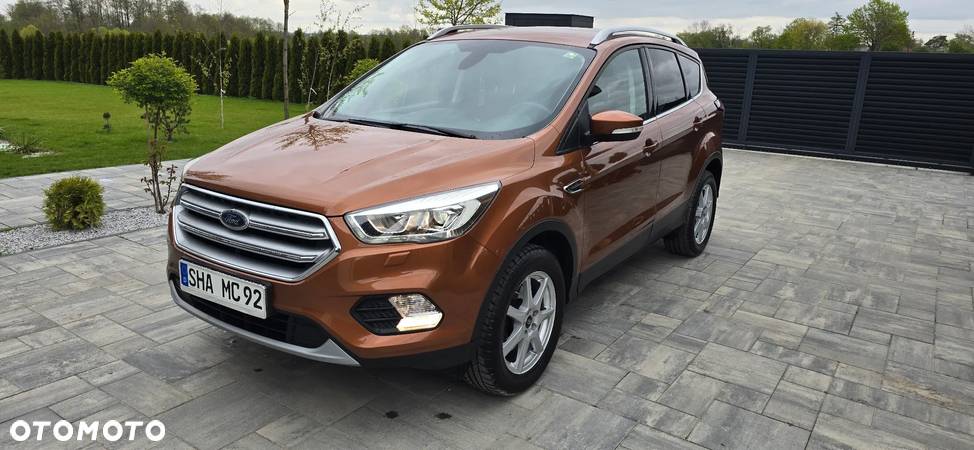 Ford Kuga 1.5 EcoBoost 2x4 Business Edition - 3