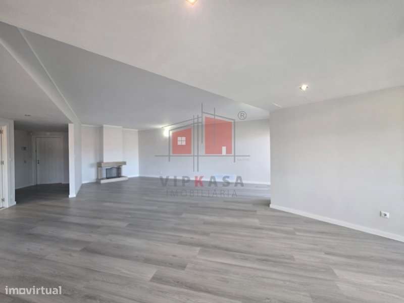 Apartamento T4 no centro de Braga - Grande imagem: 3/24