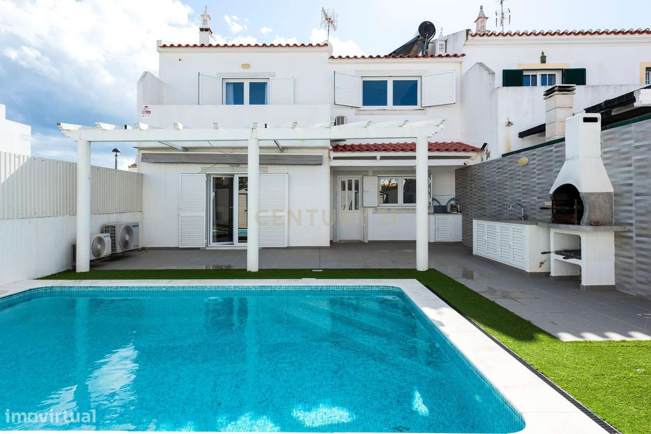 MORADIA T4 MODERNA EM MONTE GORDO, COM PISCINA E JARDIM - Grande imagem: 5/40