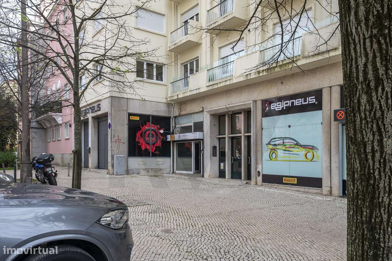 Oportunidade Exclusiva em Alvalade: Loja Premium na Avenida da Igreja - Grande imagem: 4/20