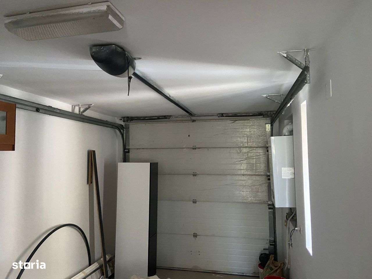 Pipera: Vila cu 5 camere, in apropierea districtului de birouri ! - Imagine principală: 2/8