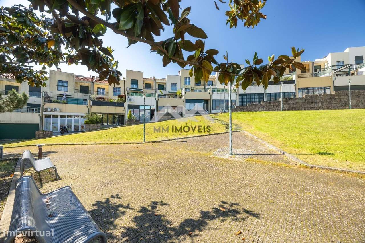 2 Lojas | Valongo | Fase Final de Legalização P/Habitação | Remodelada-14