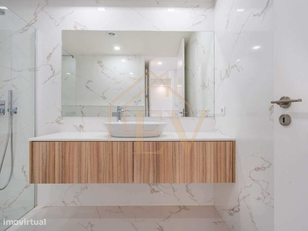 T2 Novo Recuado com Terraço | Creixomil | Guimarães-16