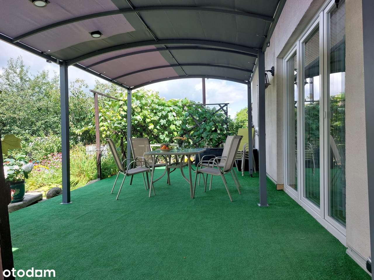 Przestronny dom z ogrodem  – idealny dla rodziny lub inwestora-17