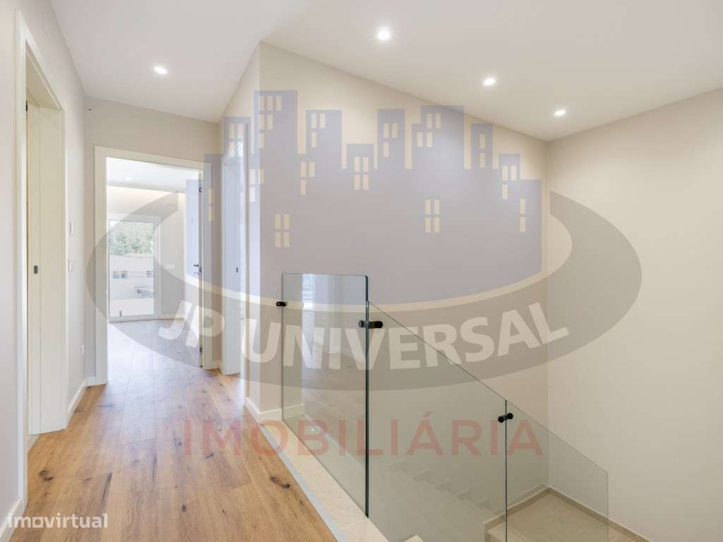 Vende-se Moradia T3 Exclusiva , Garagem, Jardim e Acabamentos de Luxo-17