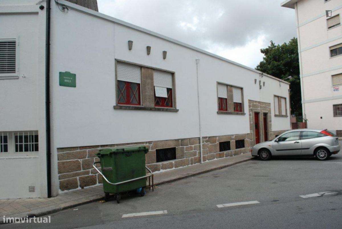 Quarto - localizado em Paranhos Porto - Grande imagem: 5/5